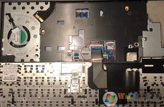 thinkpad e450c換電池怎么換？thinkpad e450 拆電池教程