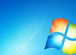 Win7桌面上什么應用都沒有是什么原因？應該怎么解決？