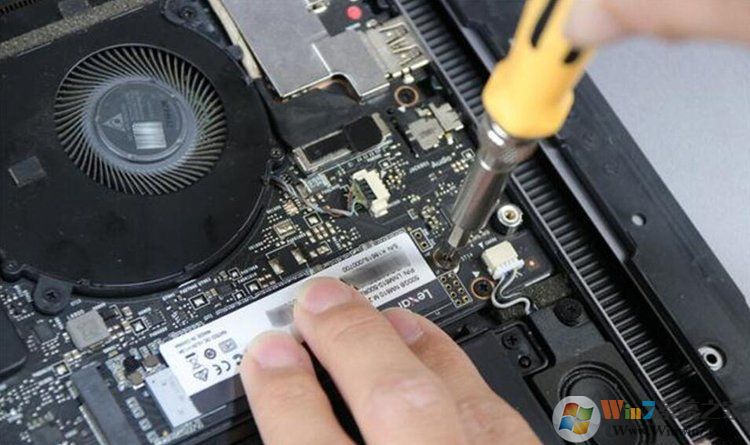電腦怎么安裝固態(tài)硬盤？電腦安裝M.2和SATA SSD硬盤教程圖解