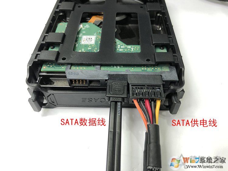 電腦怎么安裝固態(tài)硬盤？電腦安裝M.2和SATA SSD硬盤教程圖解